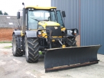 fastrac with snowplough 00385